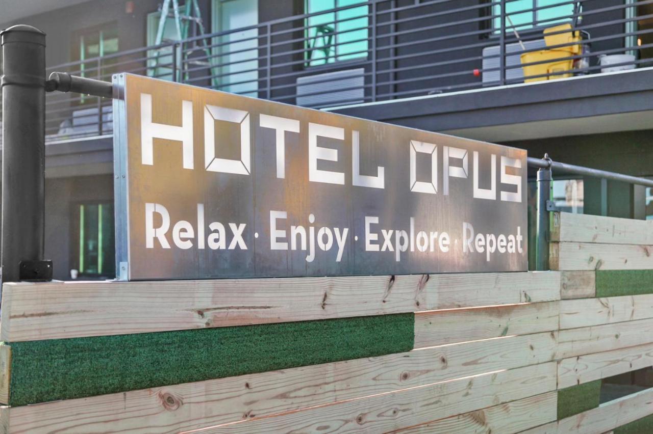 Hotel Opus Bronx Near Bay Plaza Mall New York Exteriér fotografie